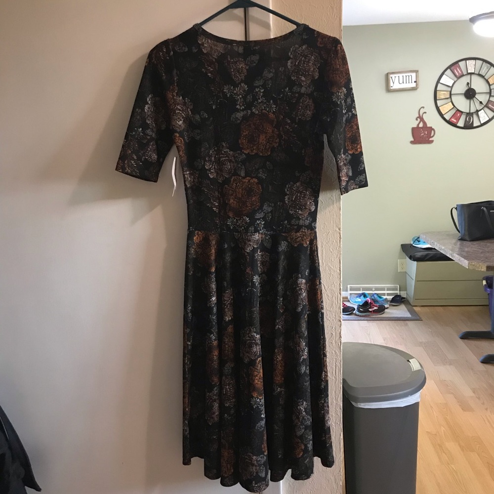 LuLaRoe Nicole dress - Picture 3 of 5